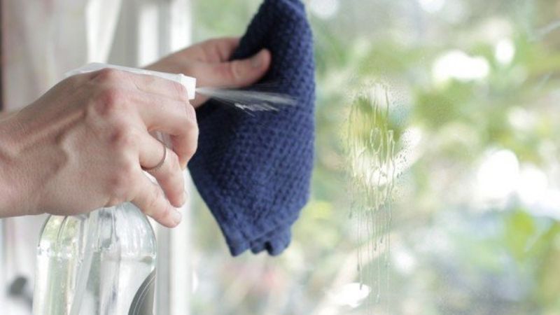 Glass cleaner from leftover beer