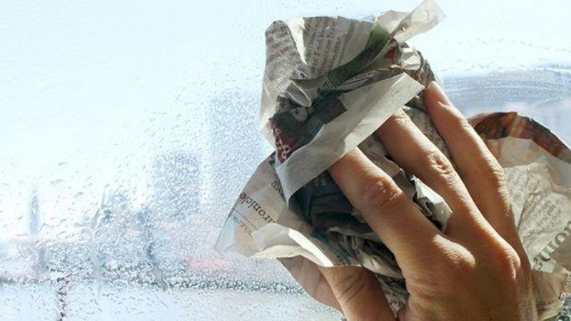 Do not use newspaper to dry windows